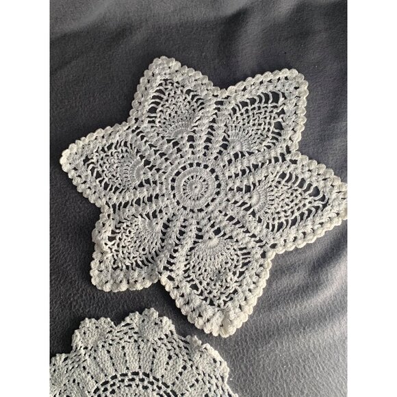 Vintage Handmade Crochet Star & Round Doilies Set - Picture 3 of 9